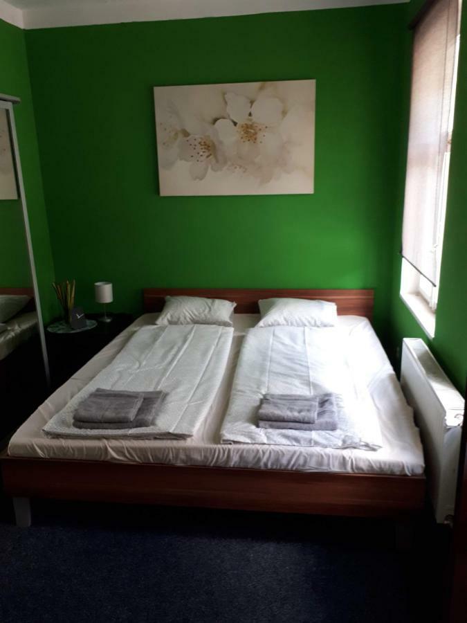 Apartment Gardner Loket Luaran gambar